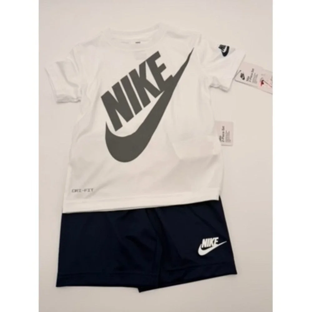 Nike 2-Piece Set Kids Size 4 White Navy New Dri-FIT T-Shirt and Shorts Outfit